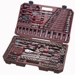 Valise cliquet et douilles (227 piéces)